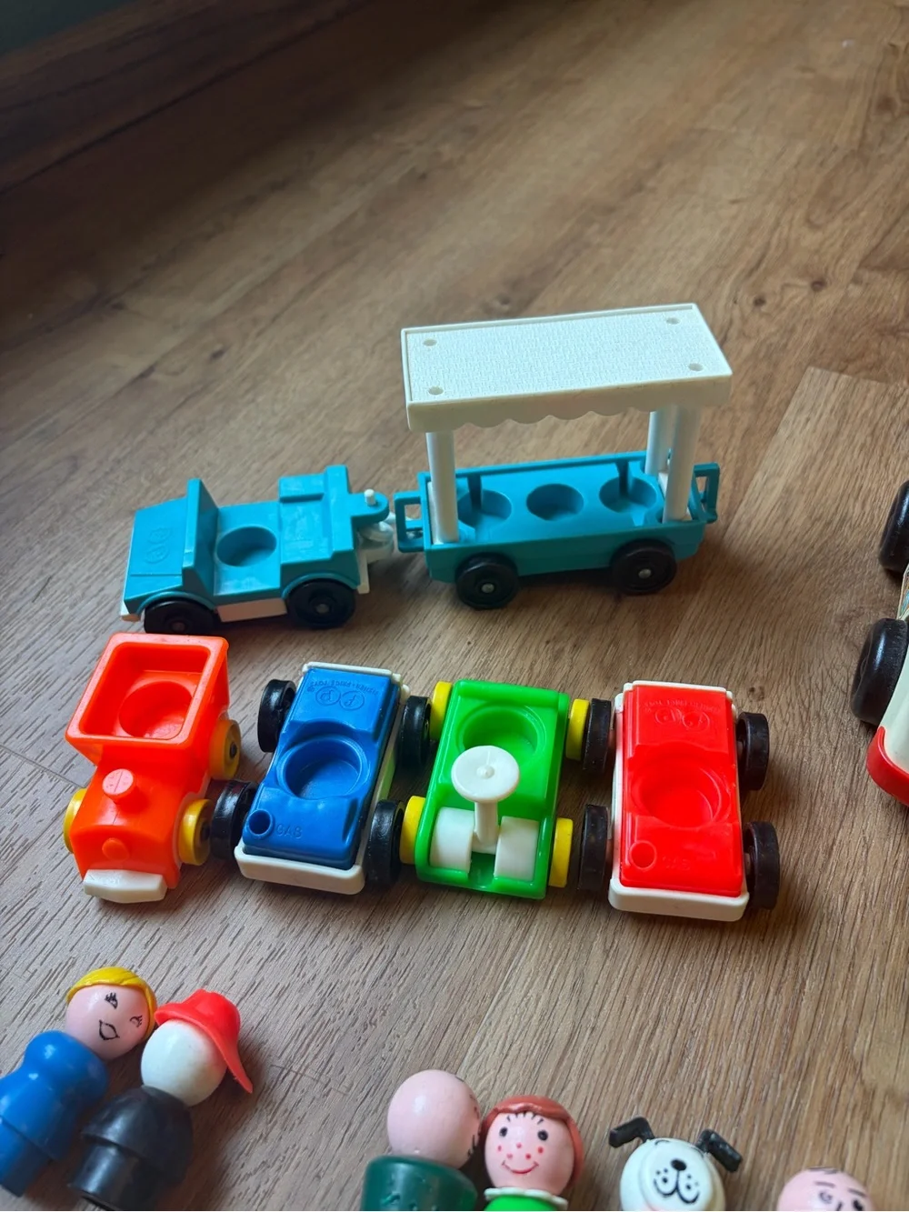 Vintage Fisher-Price Little People lot vehicles, figures, and Mini Bus #141!